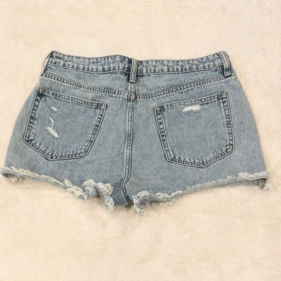 Altar’d State 31 (L 8-10) High Rise Denim Women’s Shorts Exposed Button Fly - Picture 3 of 8